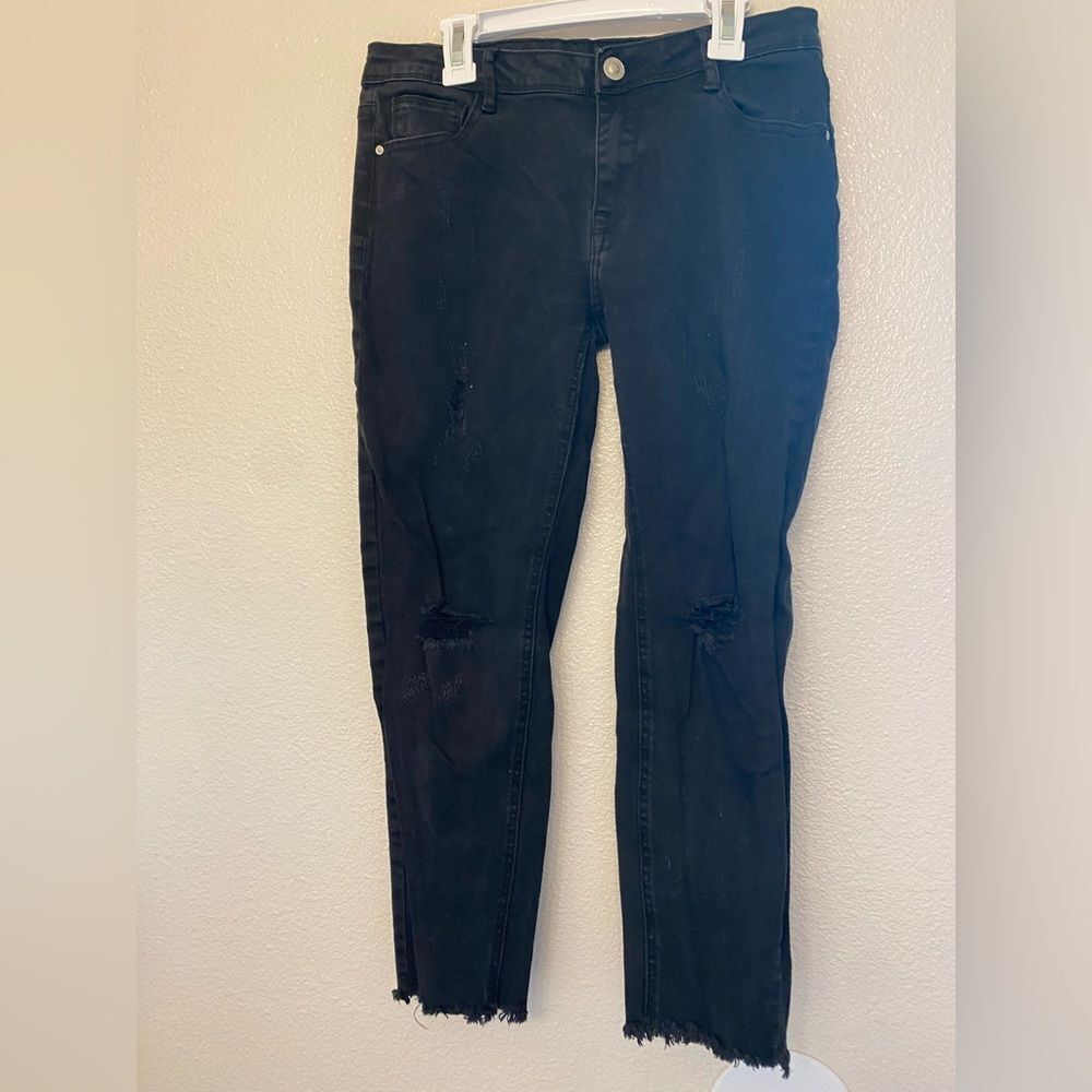 I&M Premium Jeans Skinny Black Distress Amelie frayed Skinny mid rise 9